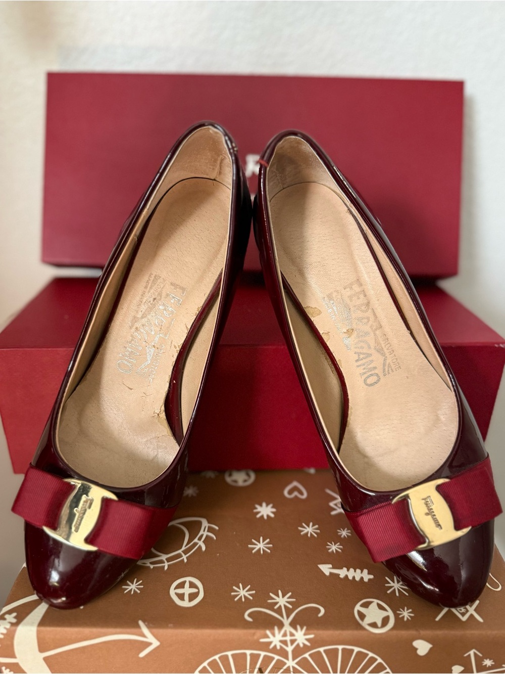 Salvatore Ferragamo Patent Burgundy Vara Bow Flats